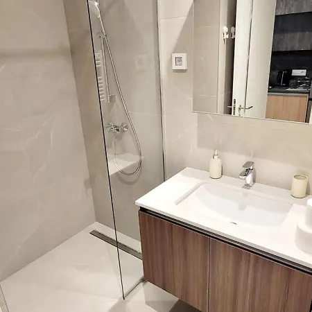 Bw Queen 412-whit Free Garage Parking * Belgrado